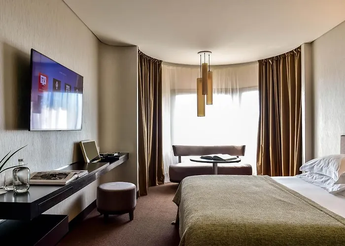 Palácio By The Editory Hotel Oporto