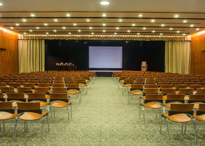 Palácio By The Editory 5* Oporto