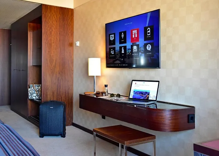 Palacio By The Editory 5* 포르투