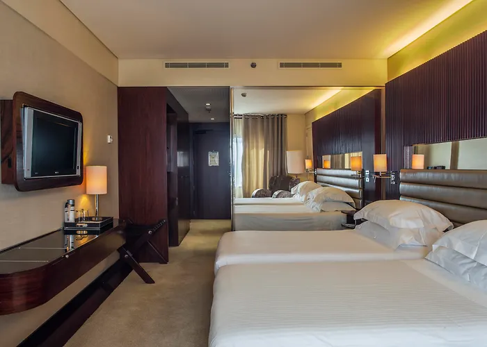 Palácio By The Editory Oporto