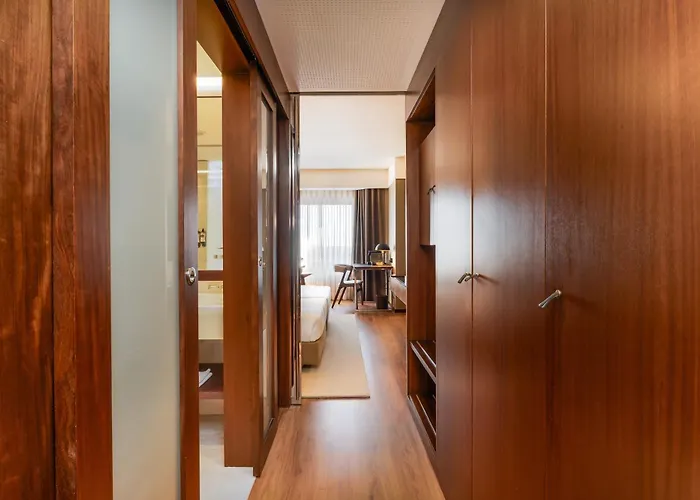 Palácio By The Editory Hotel